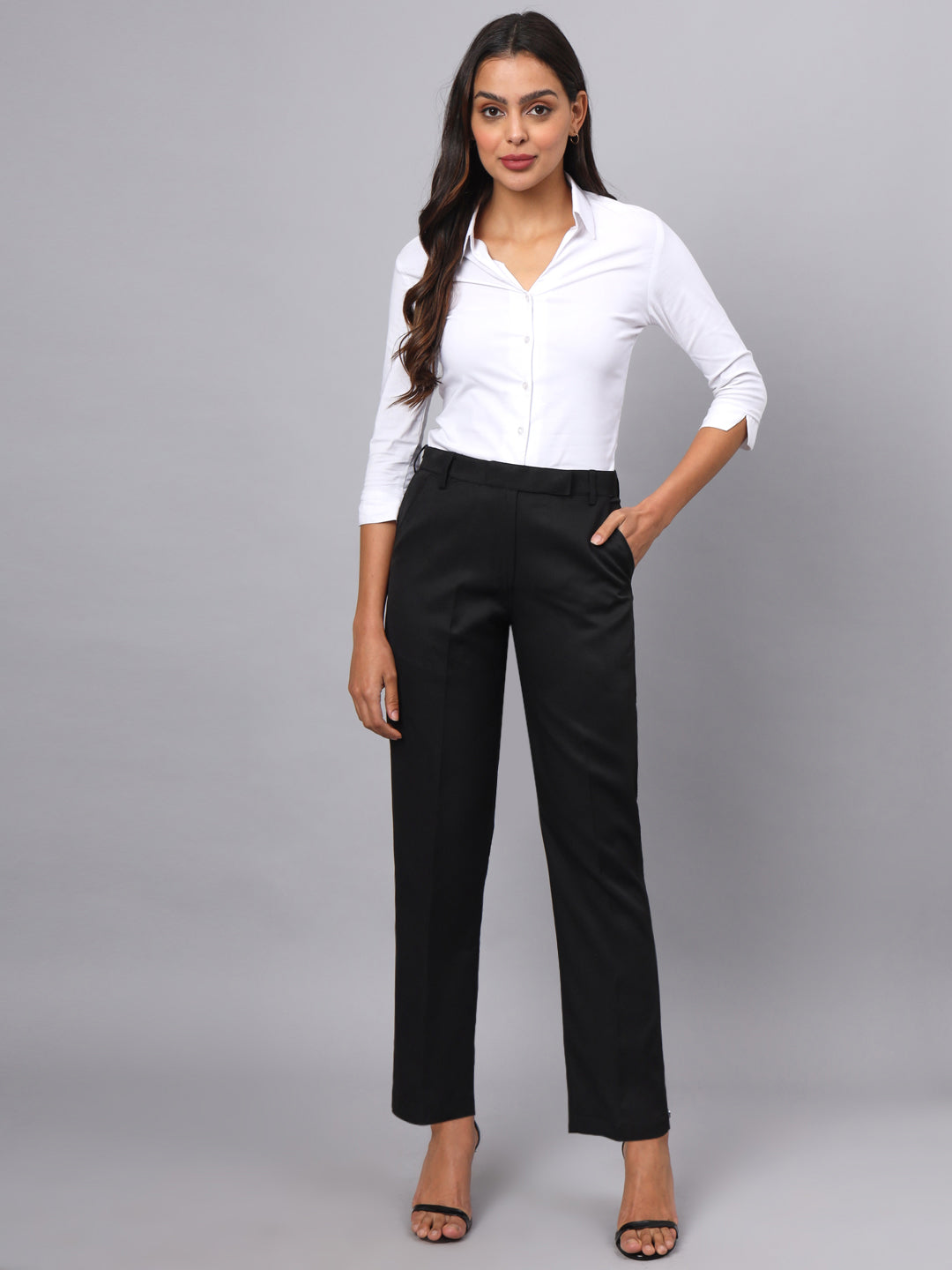 Women Mid-Rise Relaxed Straight Leg Cropped Trousers