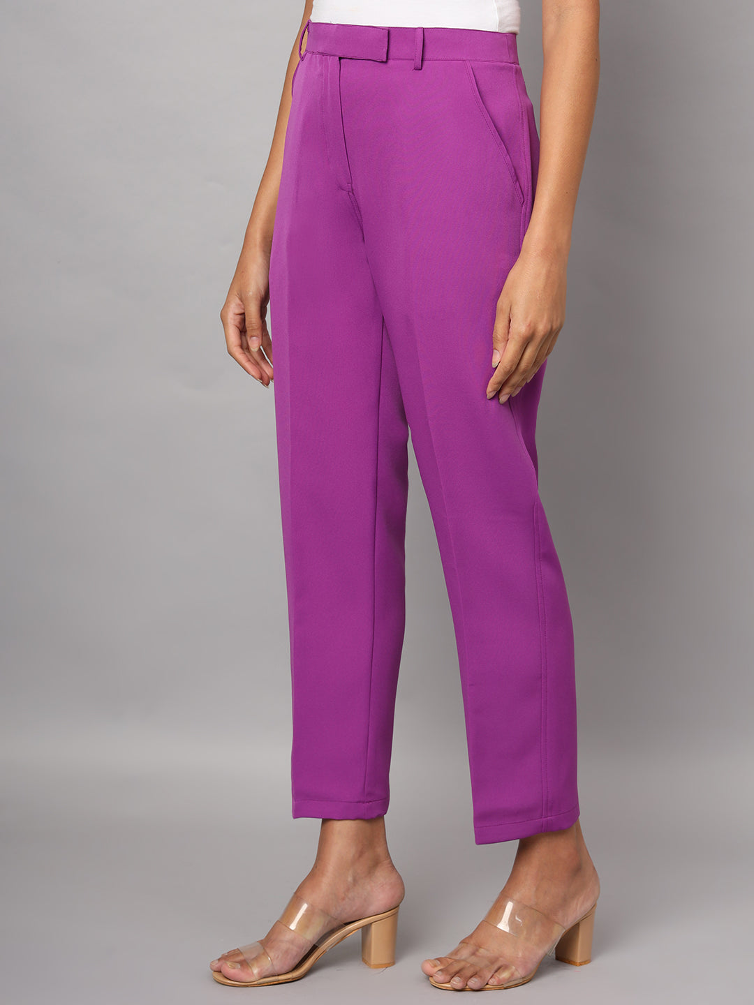 Women Mid-Rise Relaxed Straight Leg Cropped Trousers