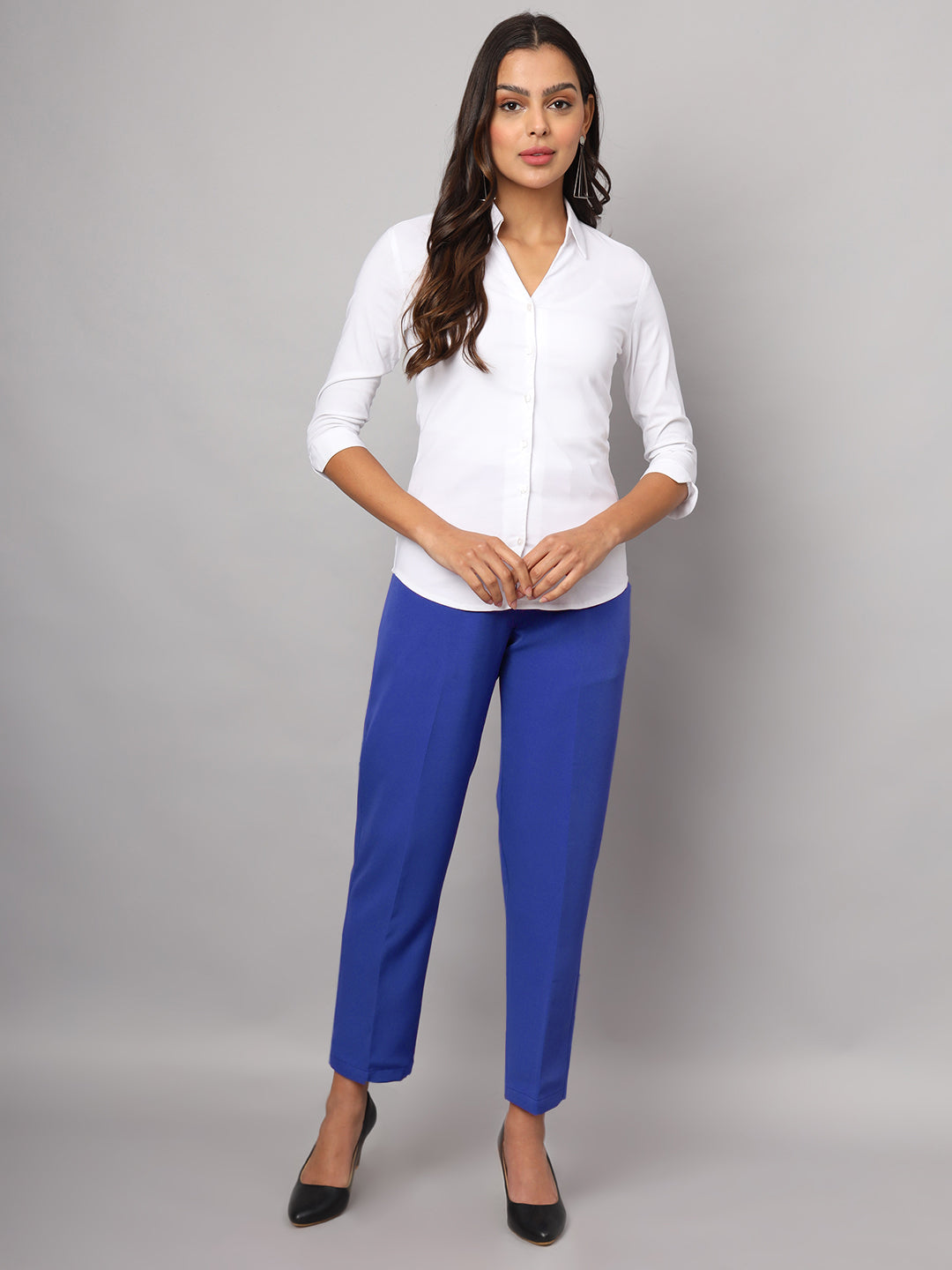 Women Mid-Rise Relaxed Straight Leg Cropped Trousers