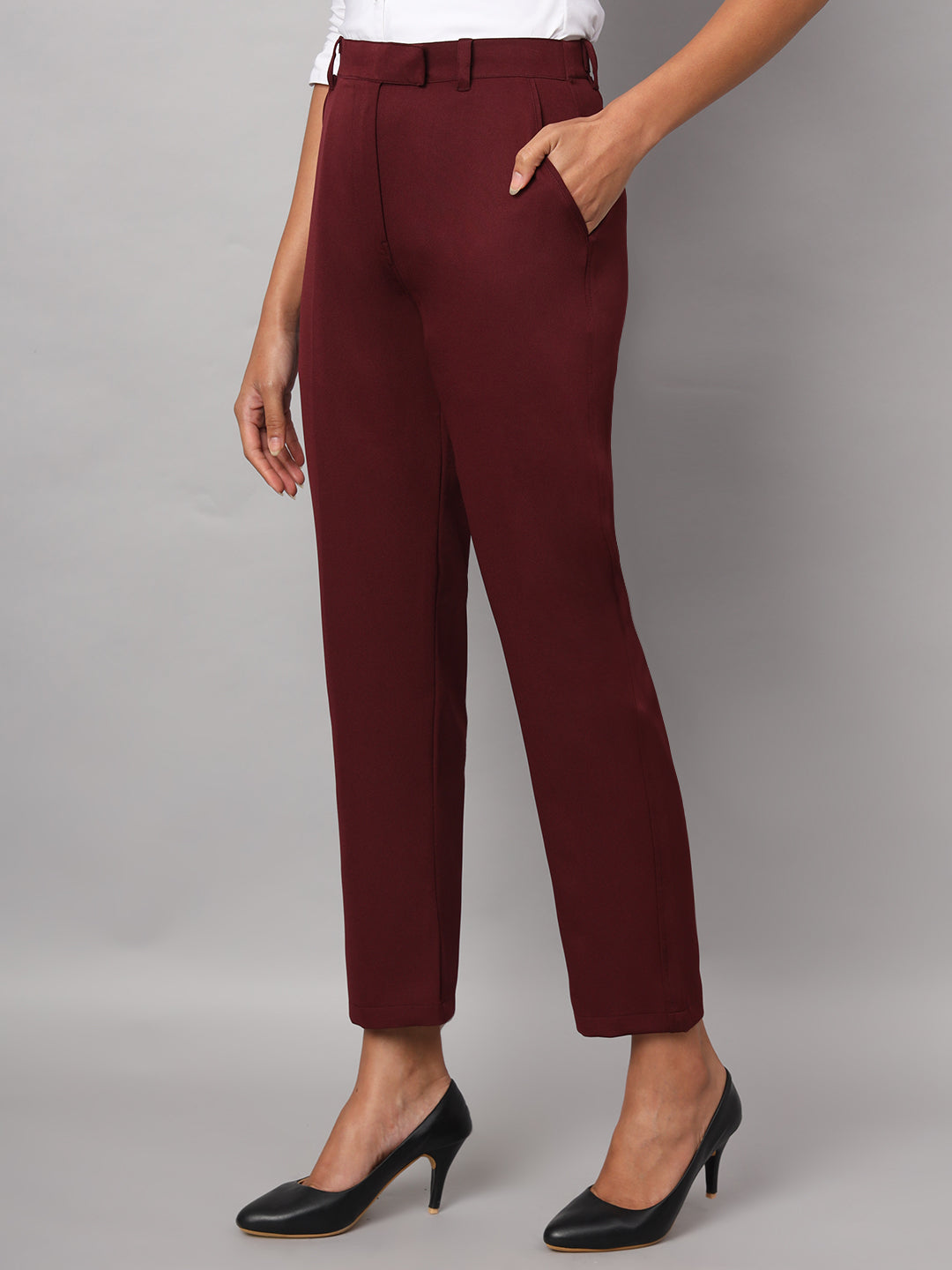Women Mid-Rise Relaxed Straight Leg Cropped Trousers