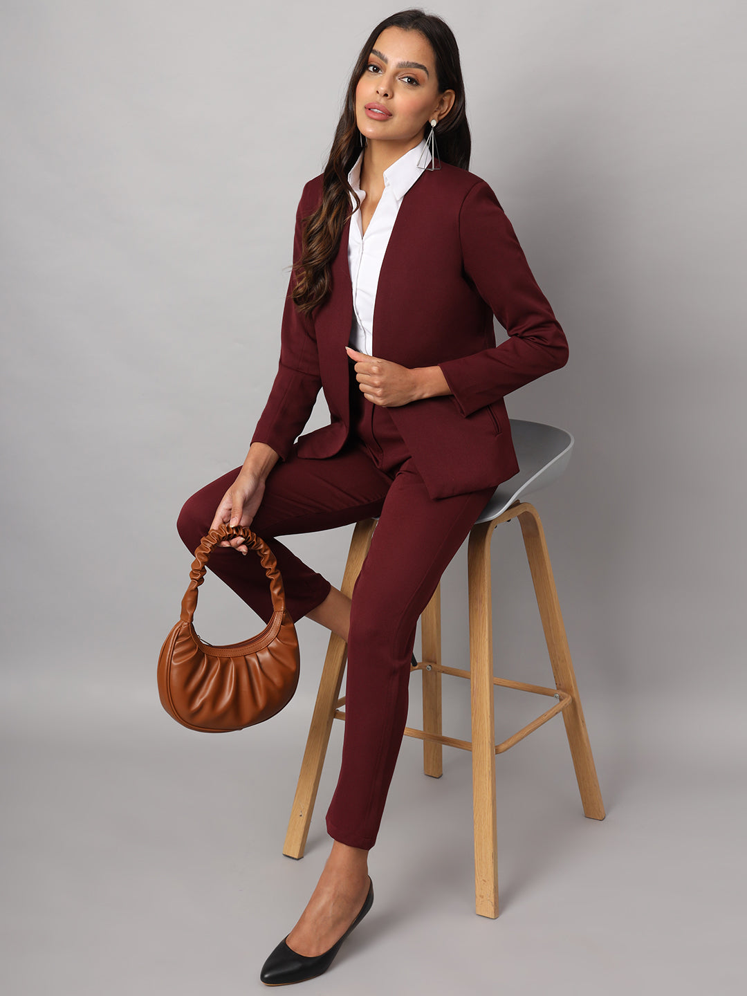 Women Mid-Rise Relaxed Straight Leg Cropped Trousers