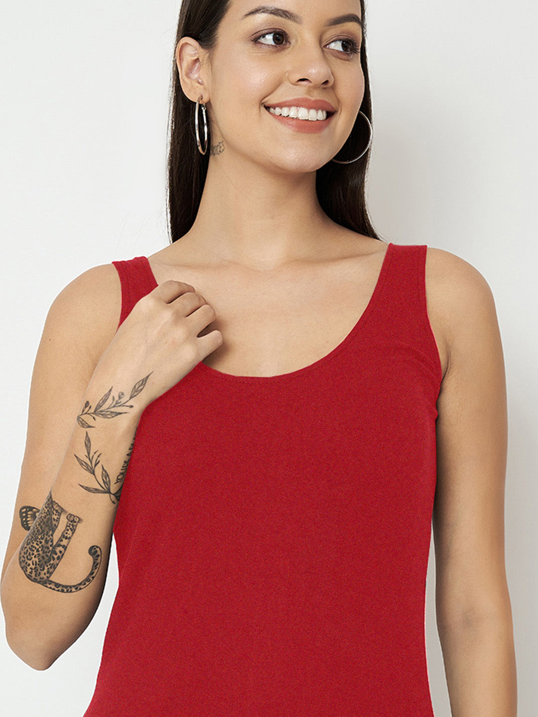 BRINNS Women's Cotton Solid Non-Padded Round Neck Camisole