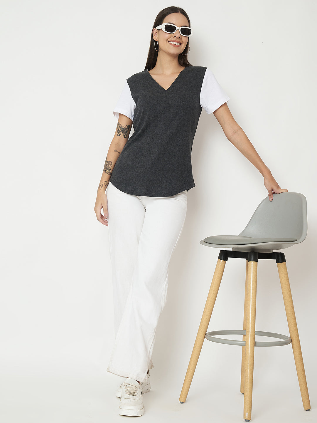 BRINNS Women Solid V-Neck Pure Cotton T-shirt