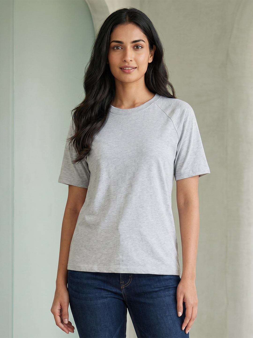 BRINNS Women Solid Raglan Sleeves Round Neck Cotton T-shirt