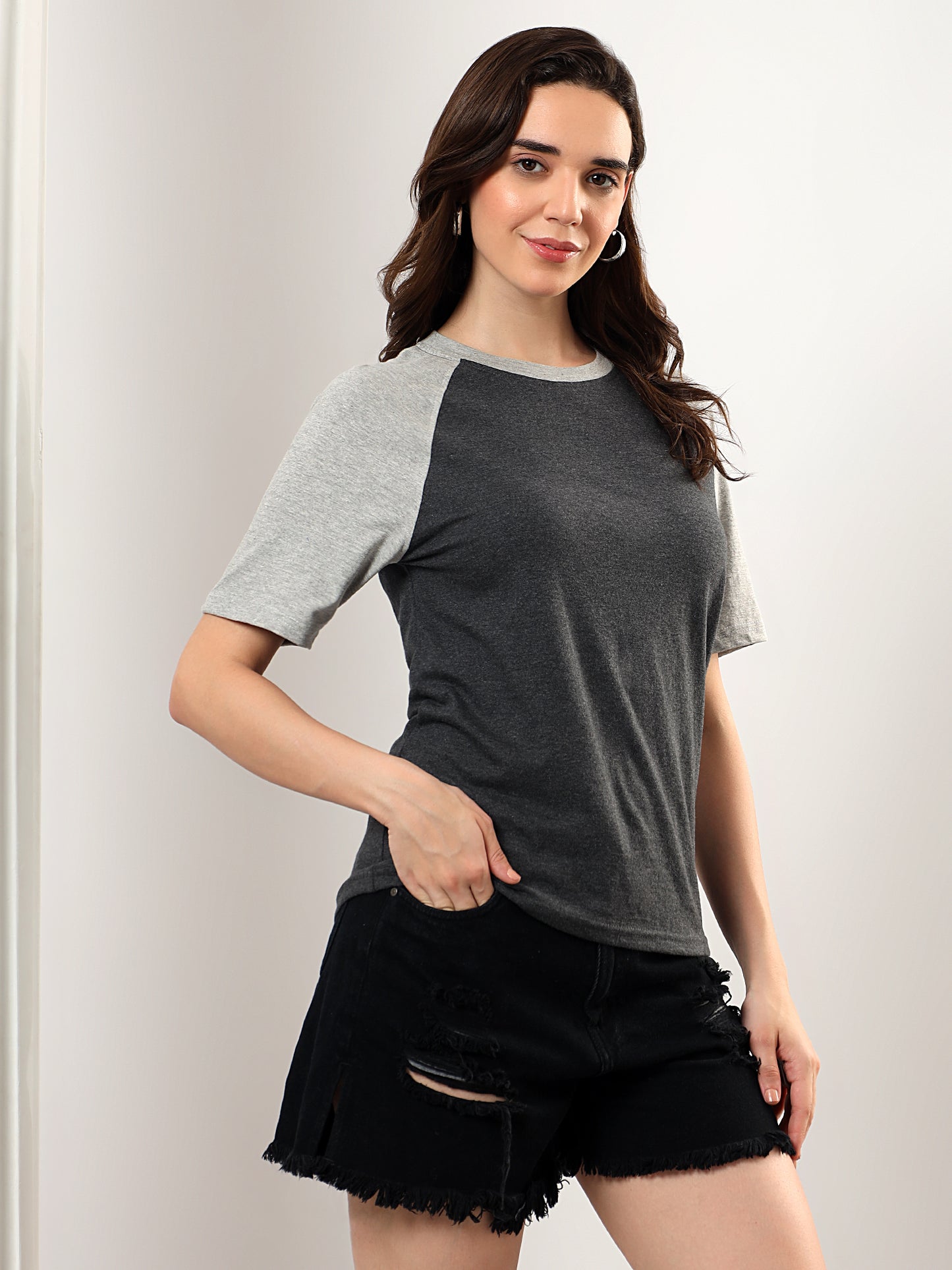 BRINNS Women Solid Raglan Sleeves Round Neck Cotton T-shirt