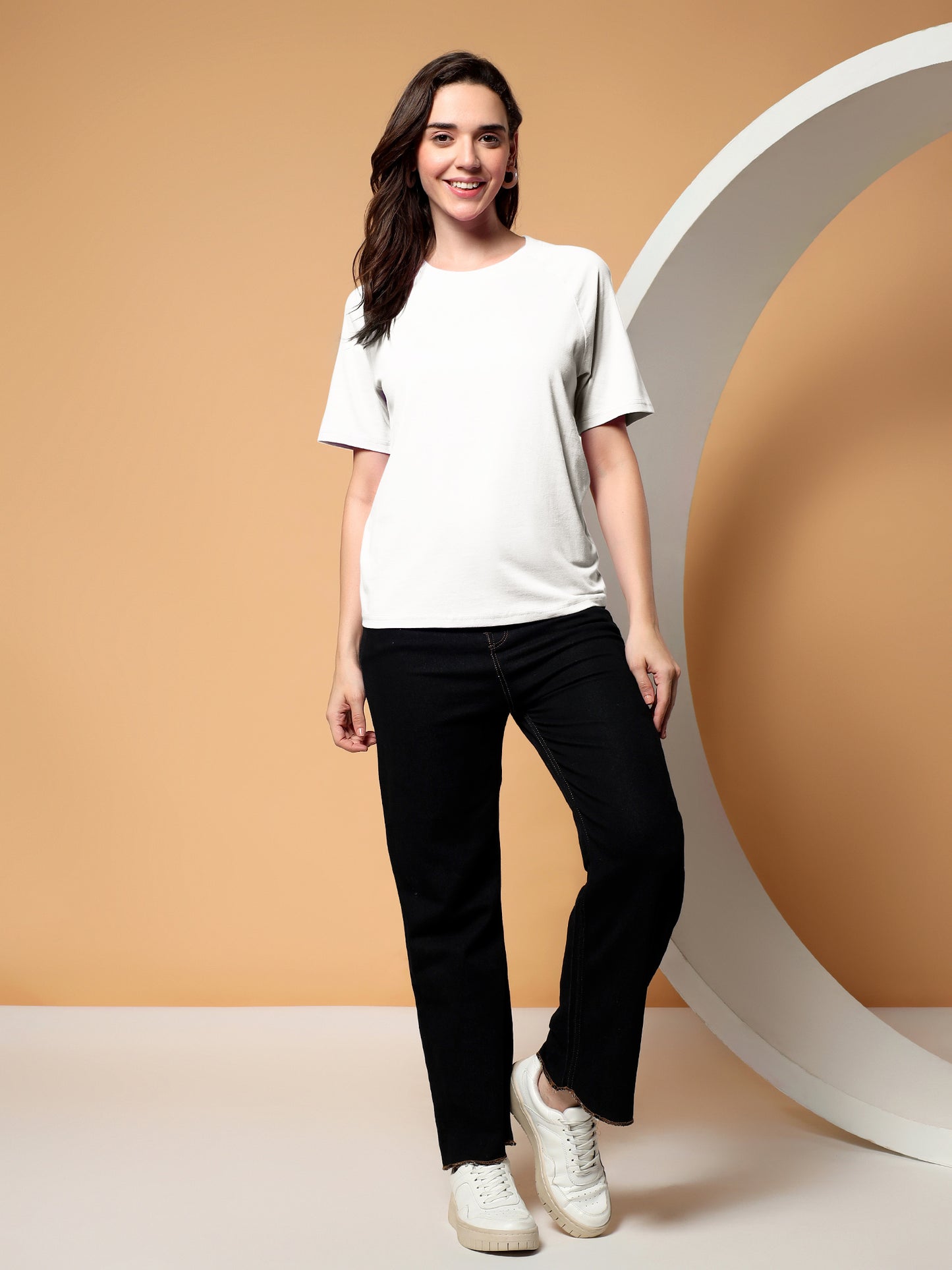 BRINNS Women Solid Raglan Sleeves Round Neck Cotton T-shirt