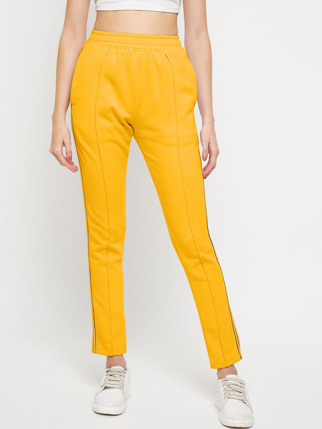 Women Mid-Rise Knitted Sports Track Pant with Pockets
