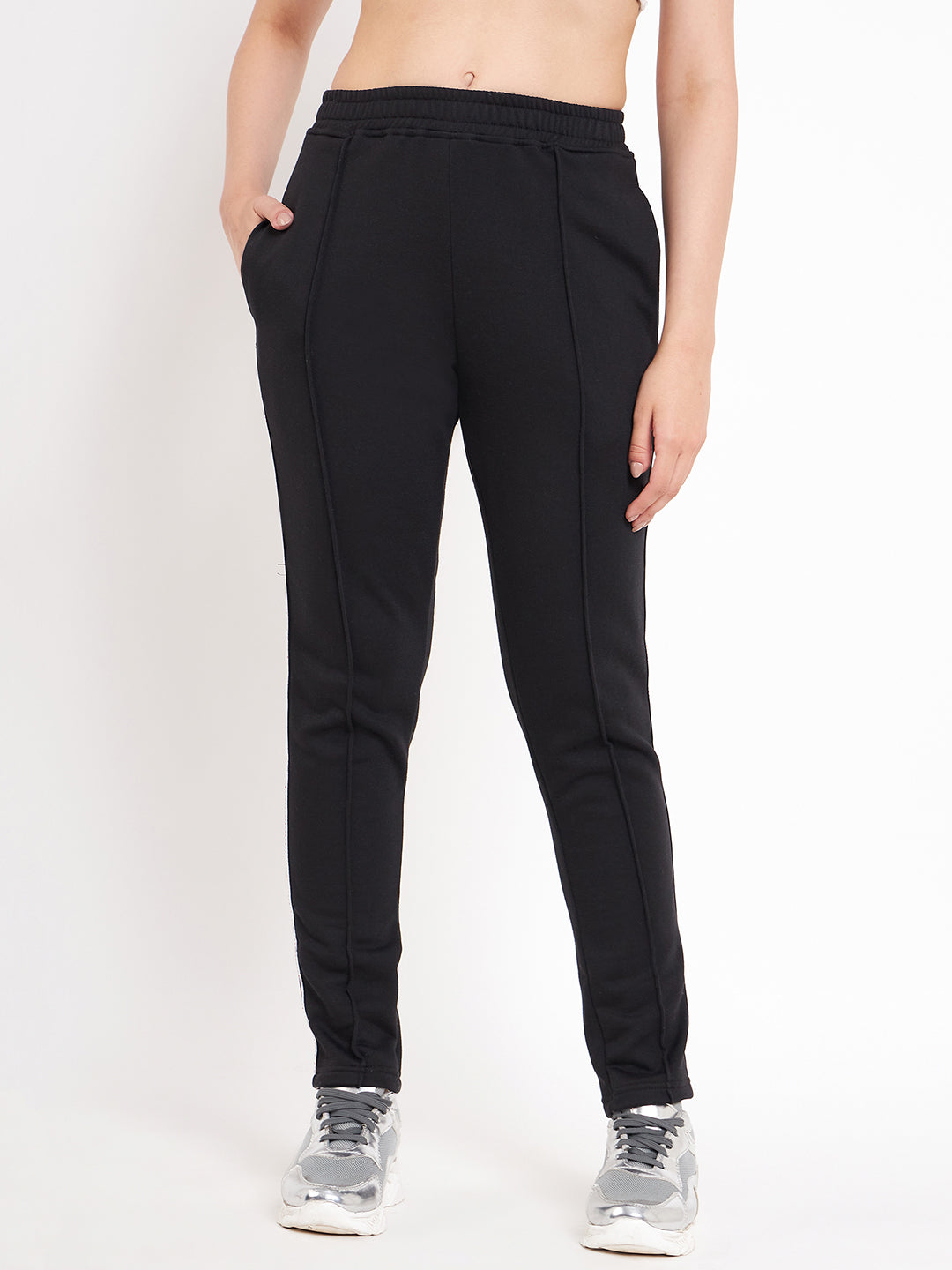 Women Mid-Rise Knitted Sports Track Pant with Pockets