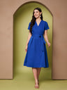 A-line dress with a waist tie-up