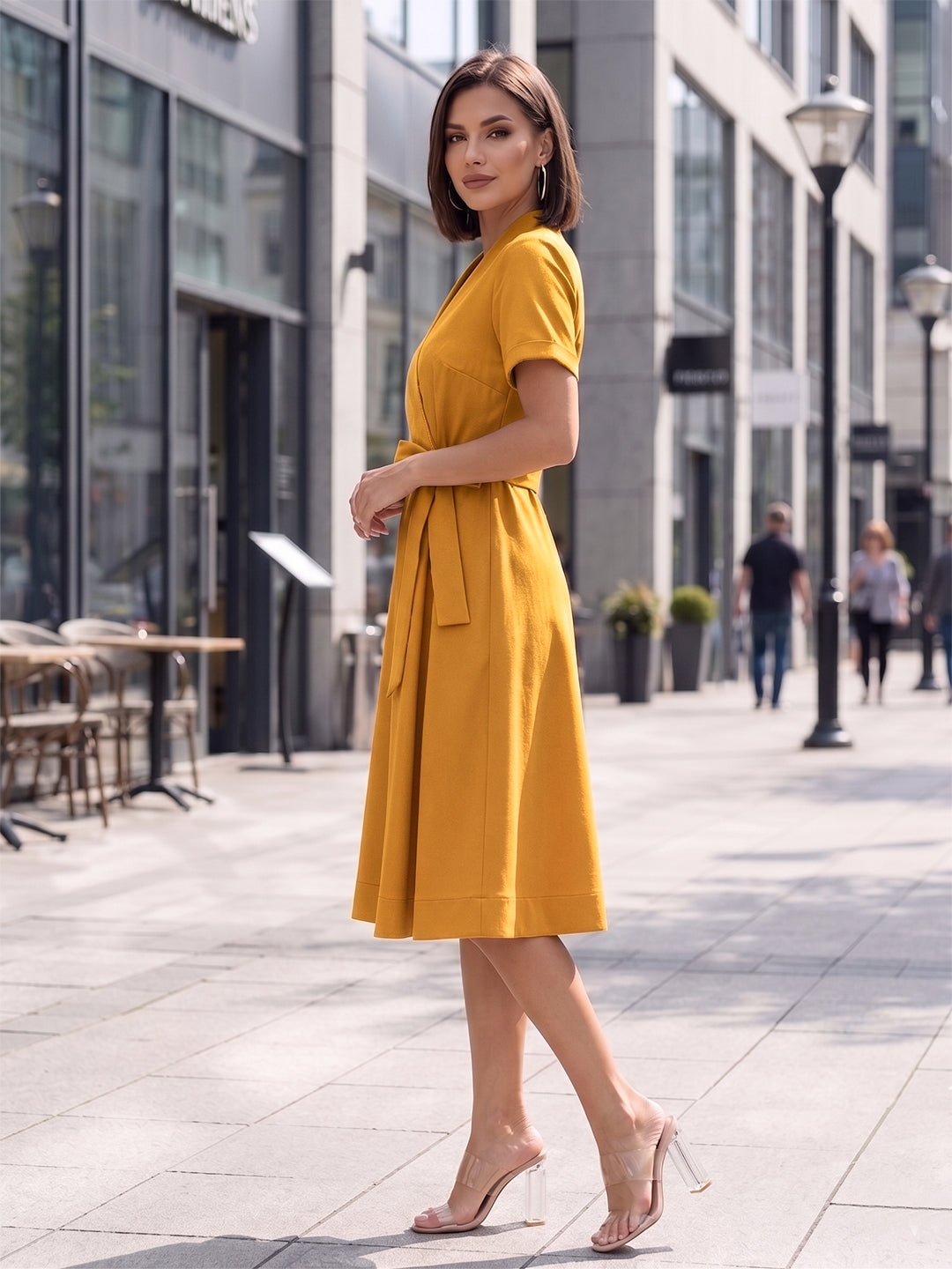 A-line dress with a waist tie-up