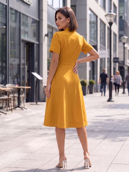 A-line dress with a waist tie-up
