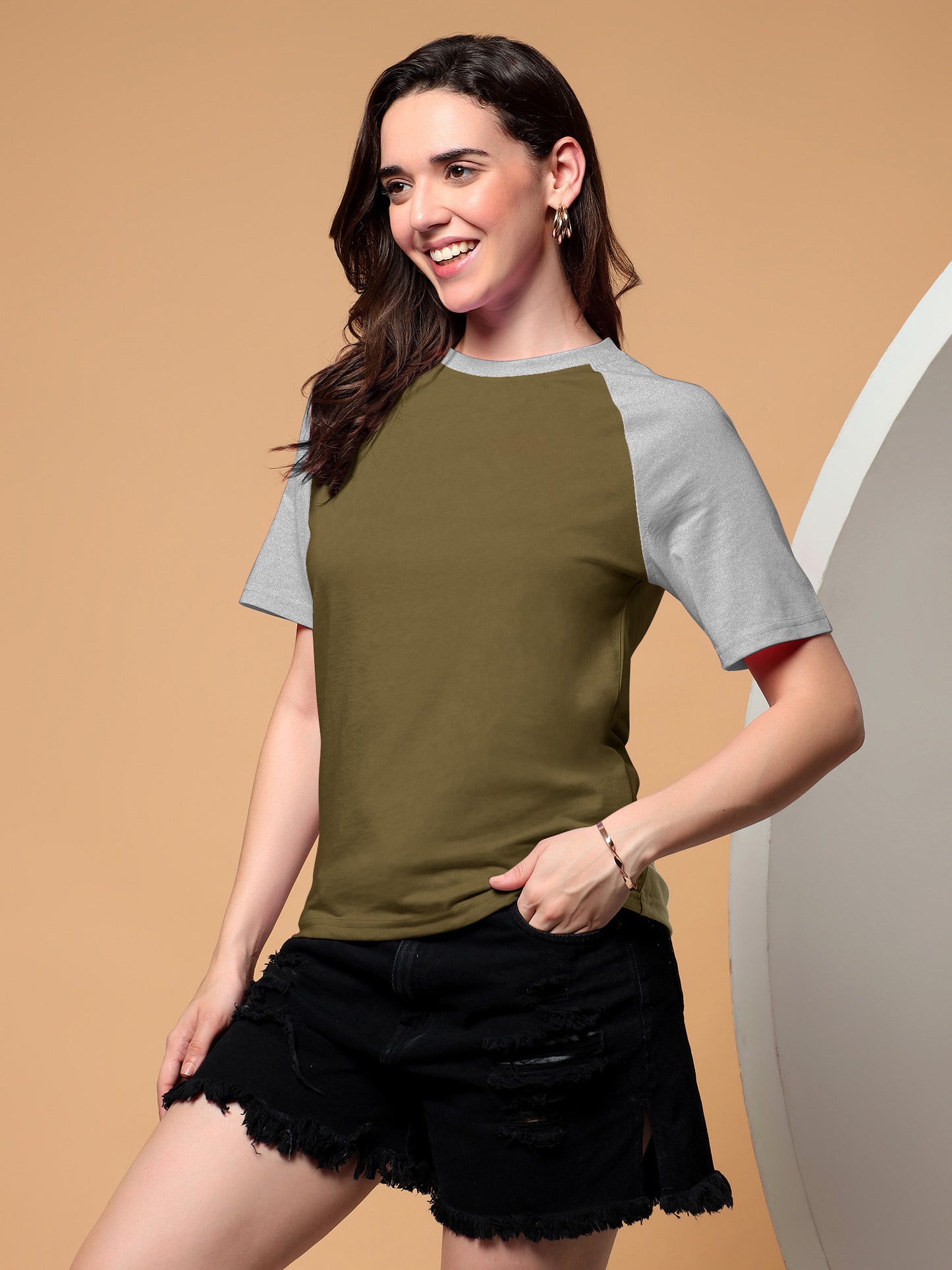 BRINNS Women Solid Raglan Sleeves Round Neck Cotton T-shirt