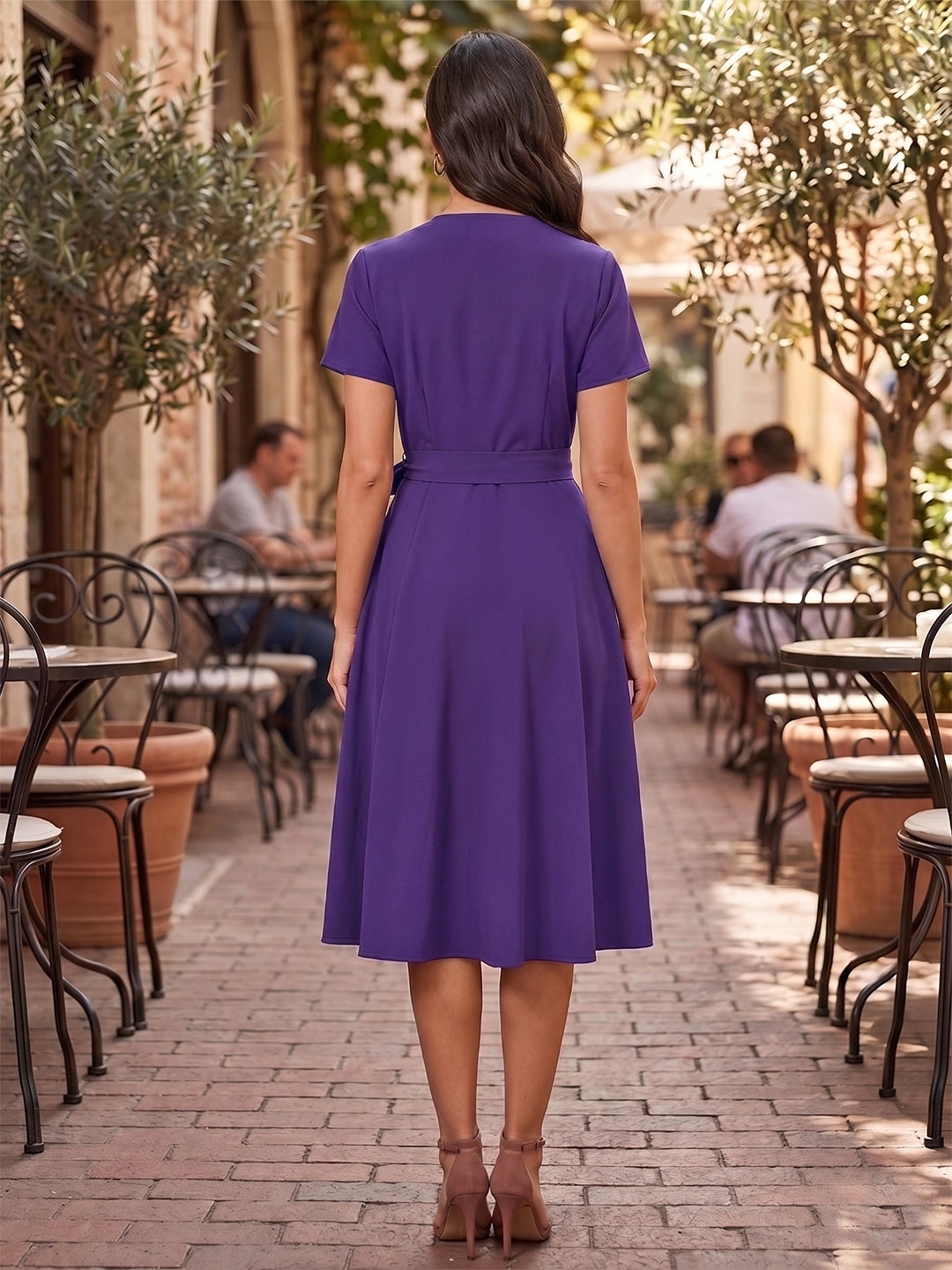 A-line dress with a waist tie-up