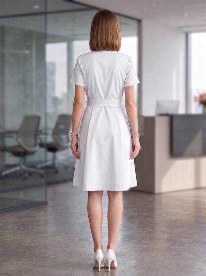 Cotton V-Neck dress with a waist tie-up