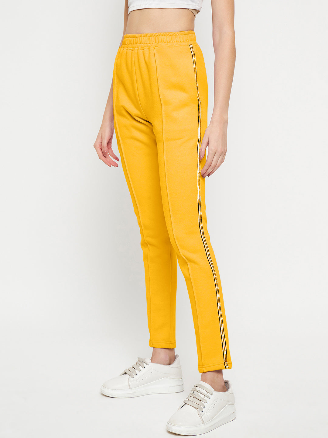 Women Mid-Rise Knitted Sports Track Pant with Pockets