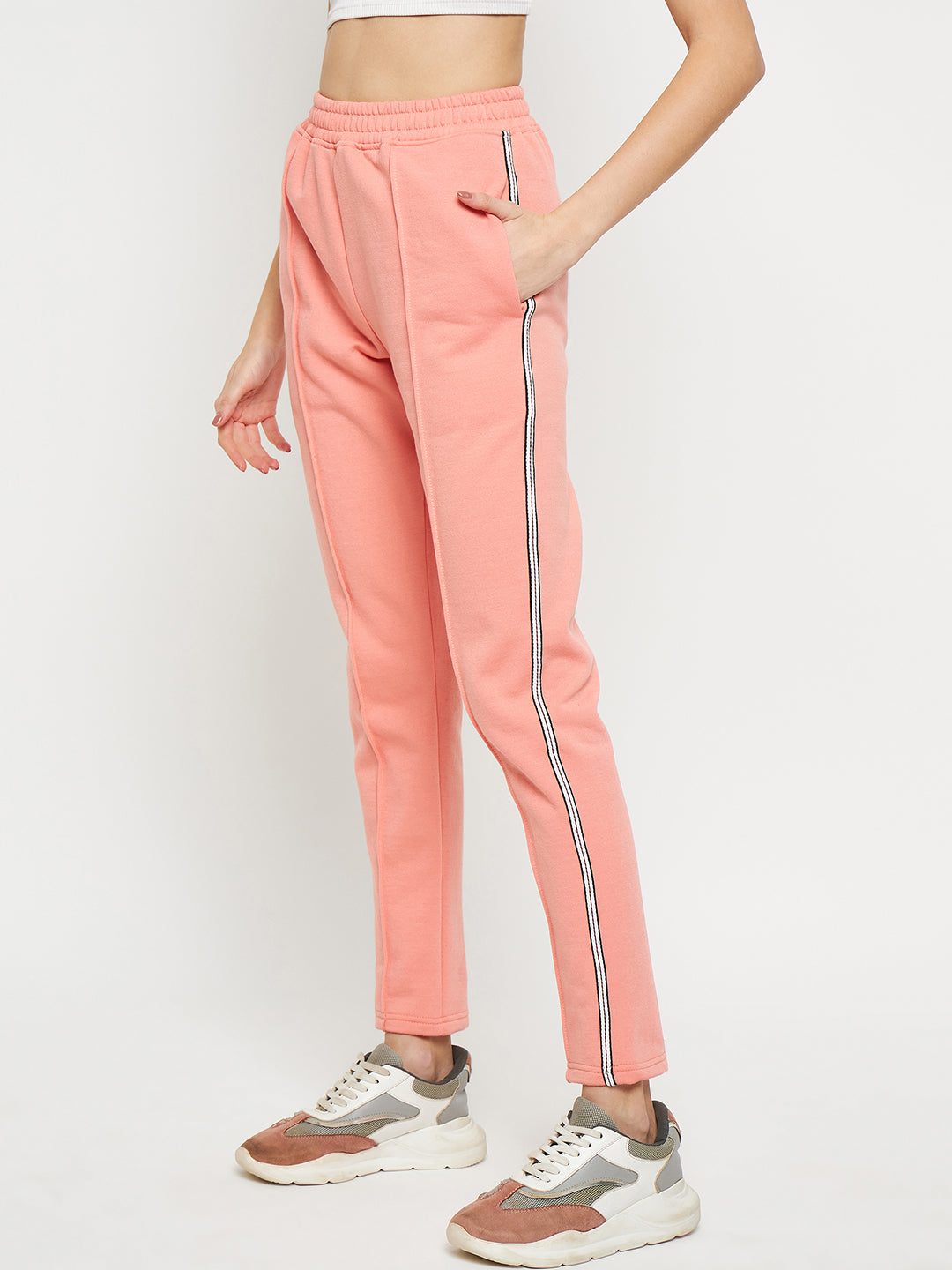 Women Mid-Rise Knitted Sports Track Pant with Pockets