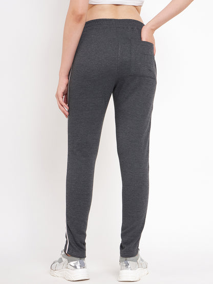 Women Mid-Rise Knitted Sports Track Pant with Pockets