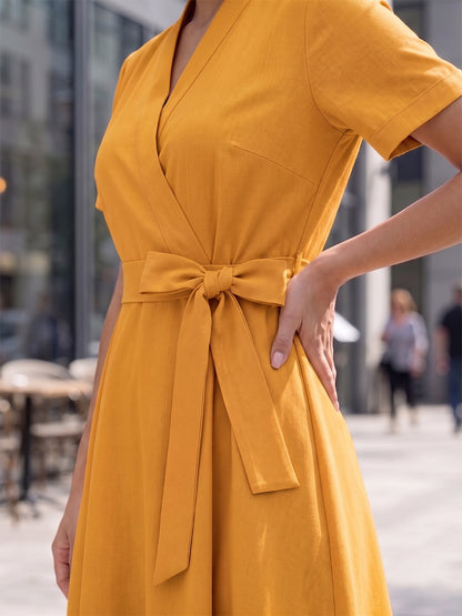 A-line dress with a waist tie-up