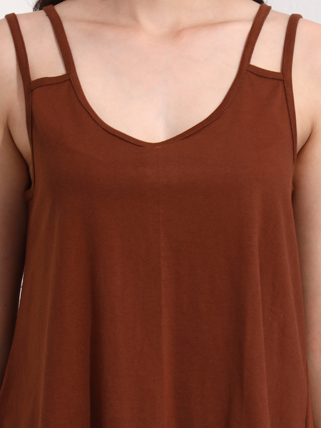 Sleeveless Scoop Neck Tank Top