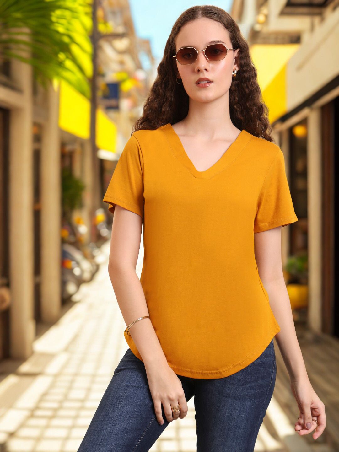 BRINNS Women Solid V-Neck Pure Cotton T-shirt