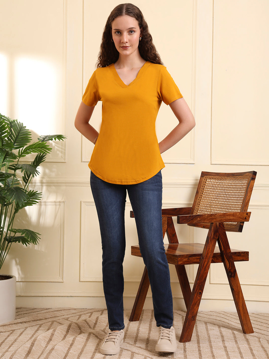 BRINNS Women Solid V-Neck Pure Cotton T-shirt
