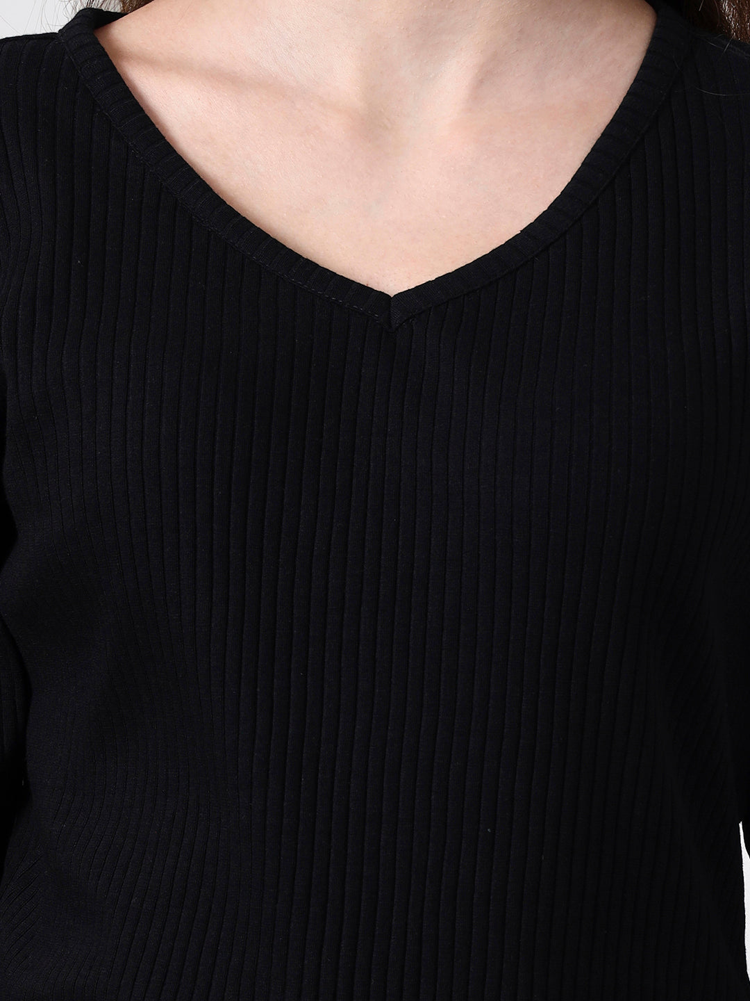 Women Solid V-Neck Cotton Top