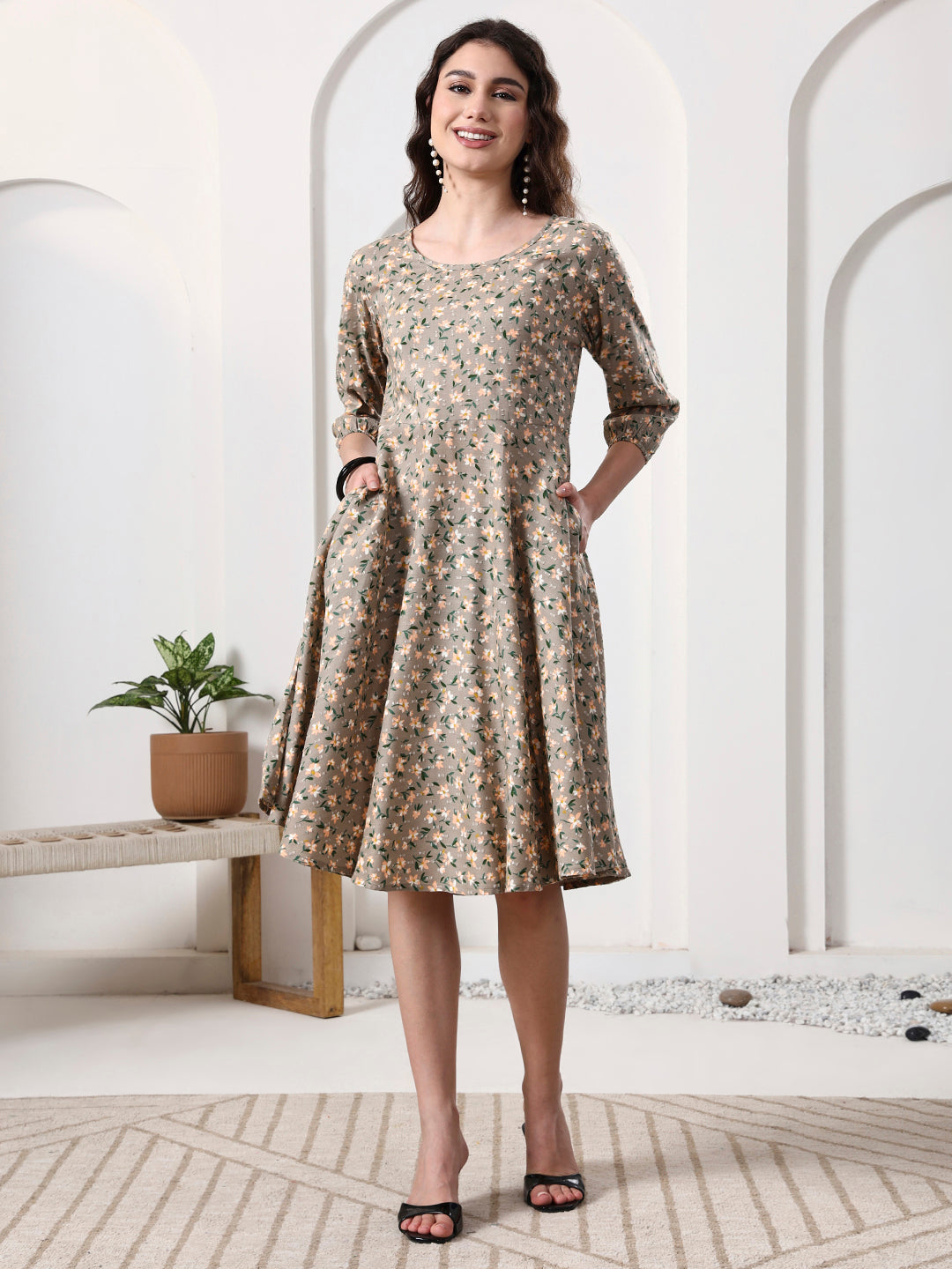 Printed Sleeveless Midi Dress