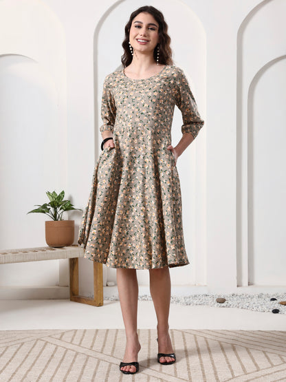Printed Sleeveless Midi Dress
