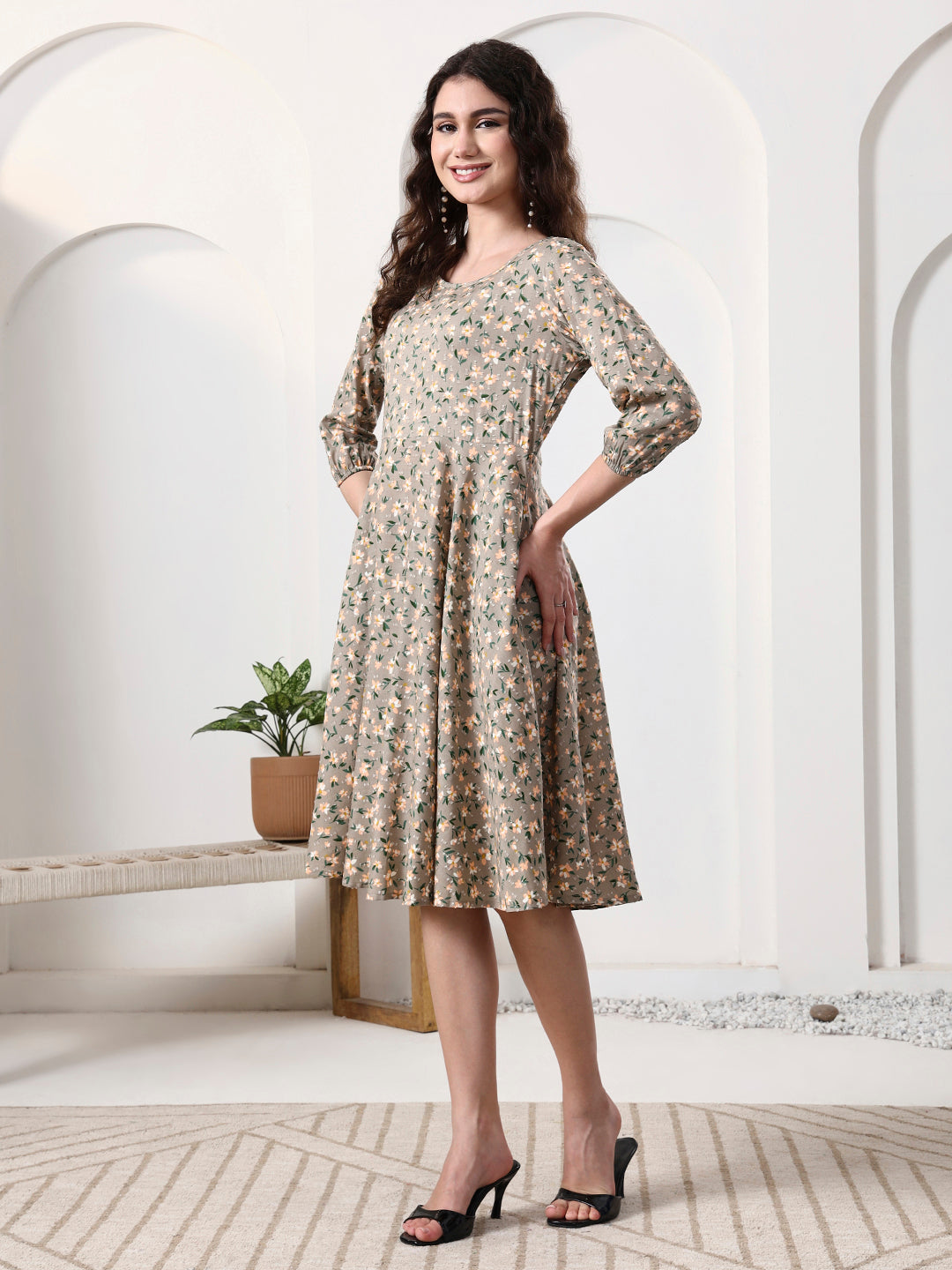 Printed Sleeveless Midi Dress