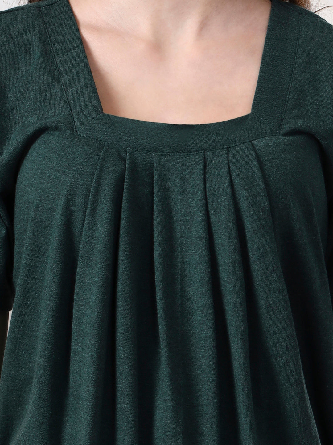 Women Solid Scoop Neck Gathered Top