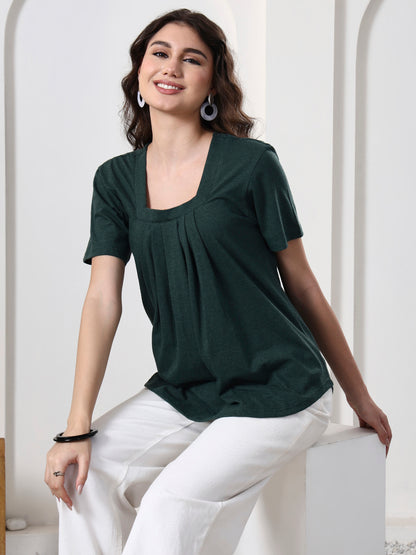Women Solid Scoop Neck Gathered Top