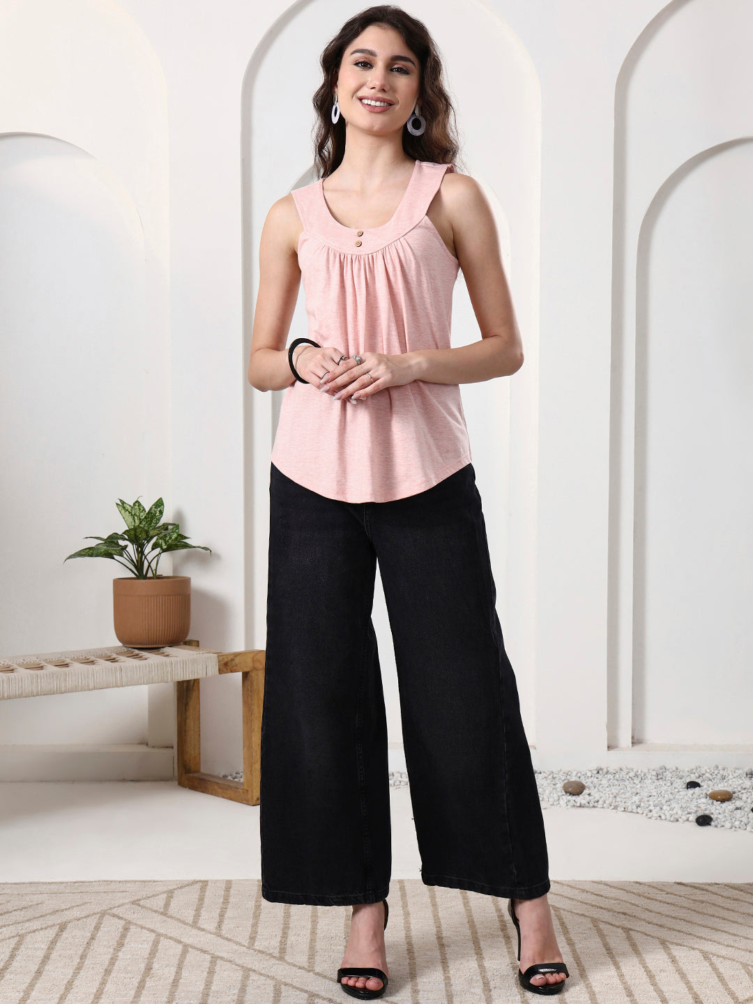 Women Solid Scoop Neck Gathered Top