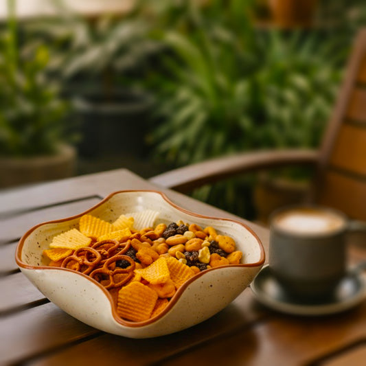 Snack Curved Bowl | Cream-Brown | 750ml